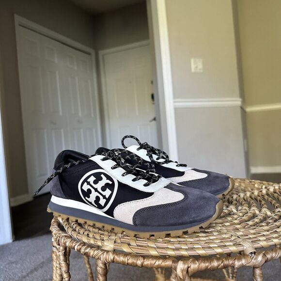 Tory Burch Women's Sawtooth Designer Sneakers Shoes Size 9M Black/Gray Lace-Up - Picture 3 of 11